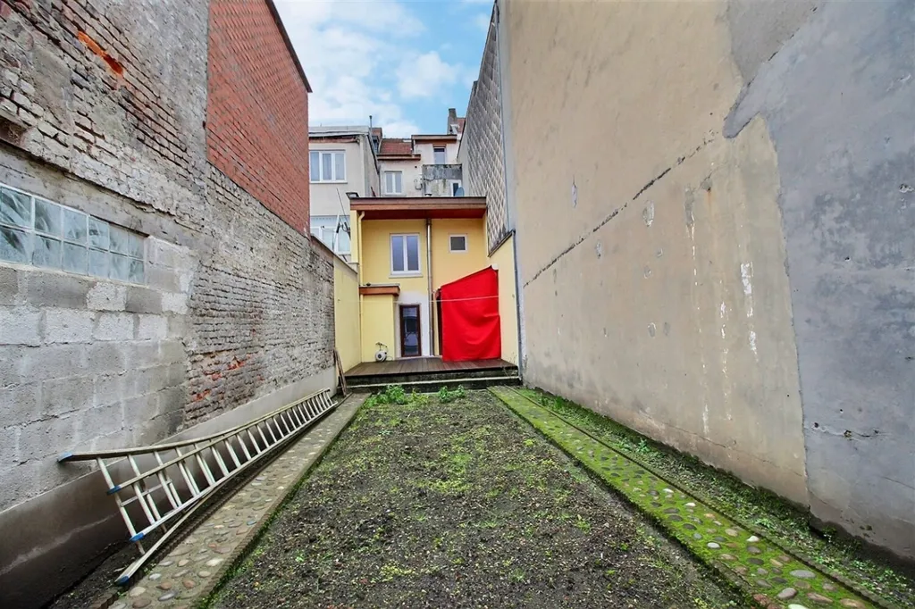 6 magamistoaga maja asukohas Ixelles