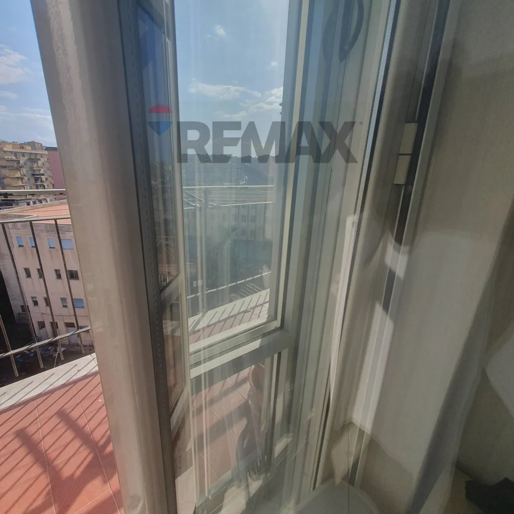 Pièces - Spacious Apartment with Balcony in Catania