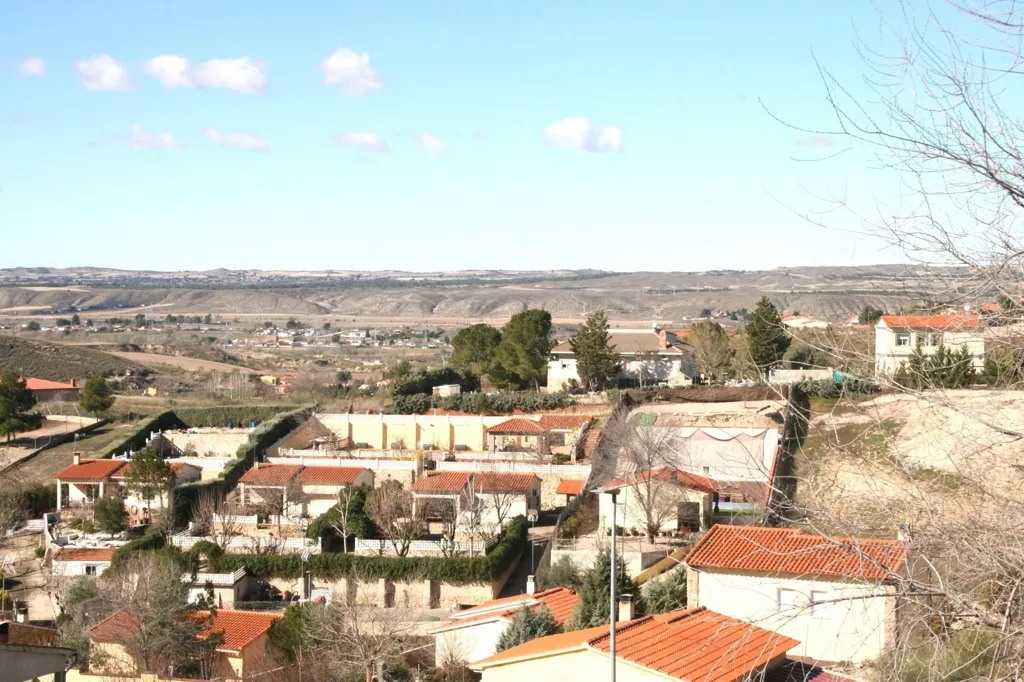 Chalet with Terrace in Barajas de Melo