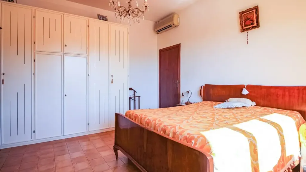 Bedrooms - Apartment with Balcony in Vecchiano Centre