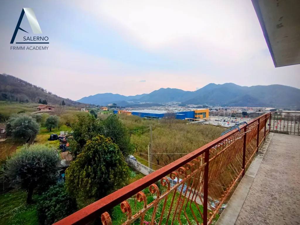 Balcon - Apartment with Terrace in Baronissi