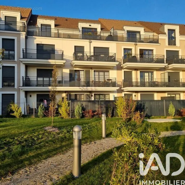 Extérieur - Appartement Lumineux avec Balcon à Cormeilles-En-Parisis