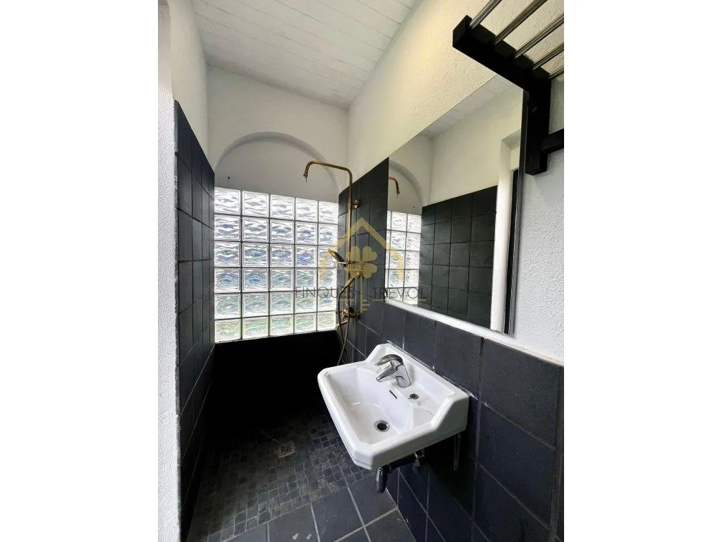 Bathrooms - Luxury House with Pool in La Garriga