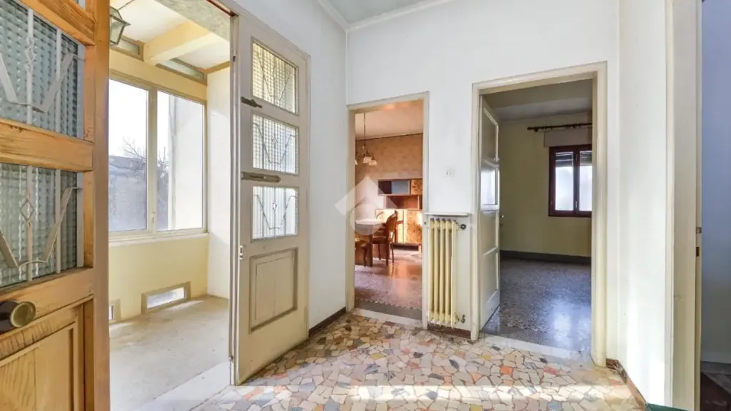 Esik - Detached House with Garden in Pianiga