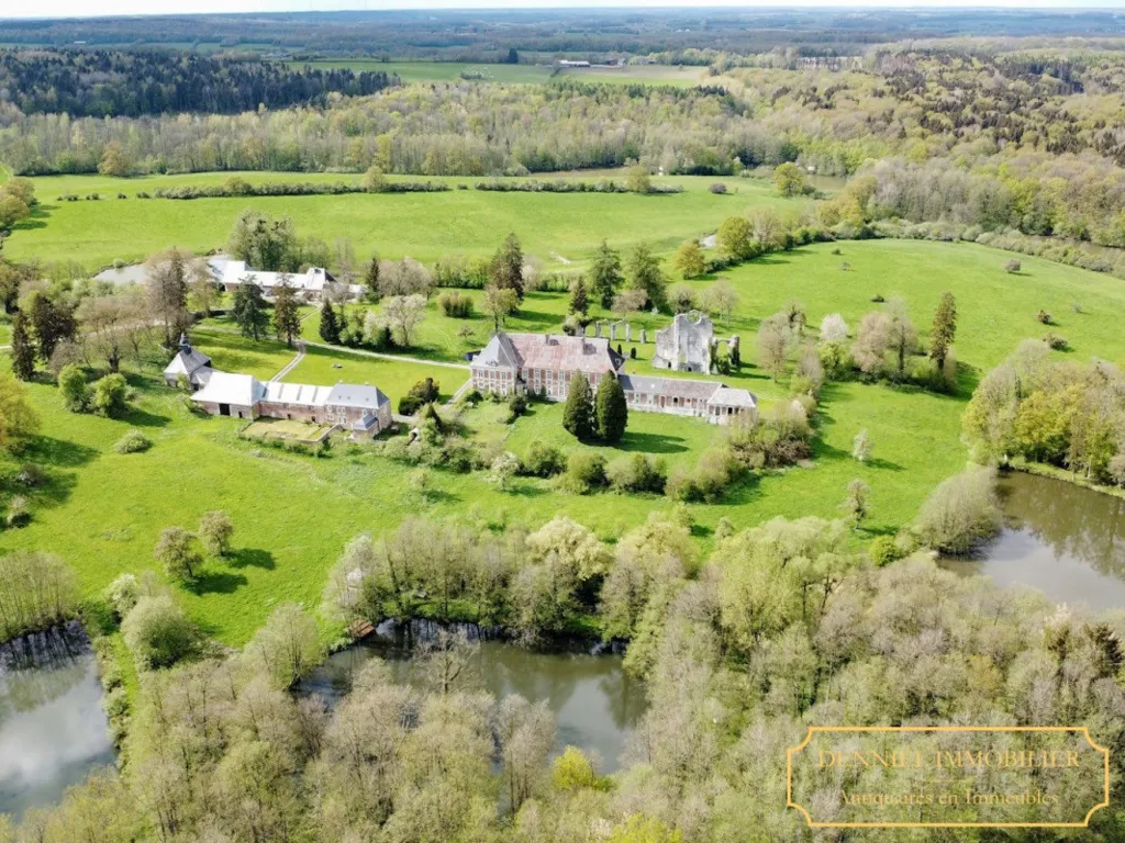 Vue aérienne - Château Louis XIII avec Parc de 21 Hectares près de Vernon