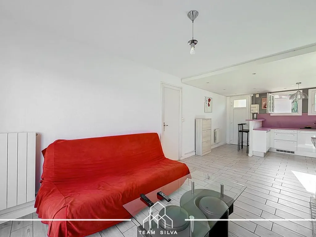 Soggiorno - T3 Flat with Balcony and View in Sainte Colombe