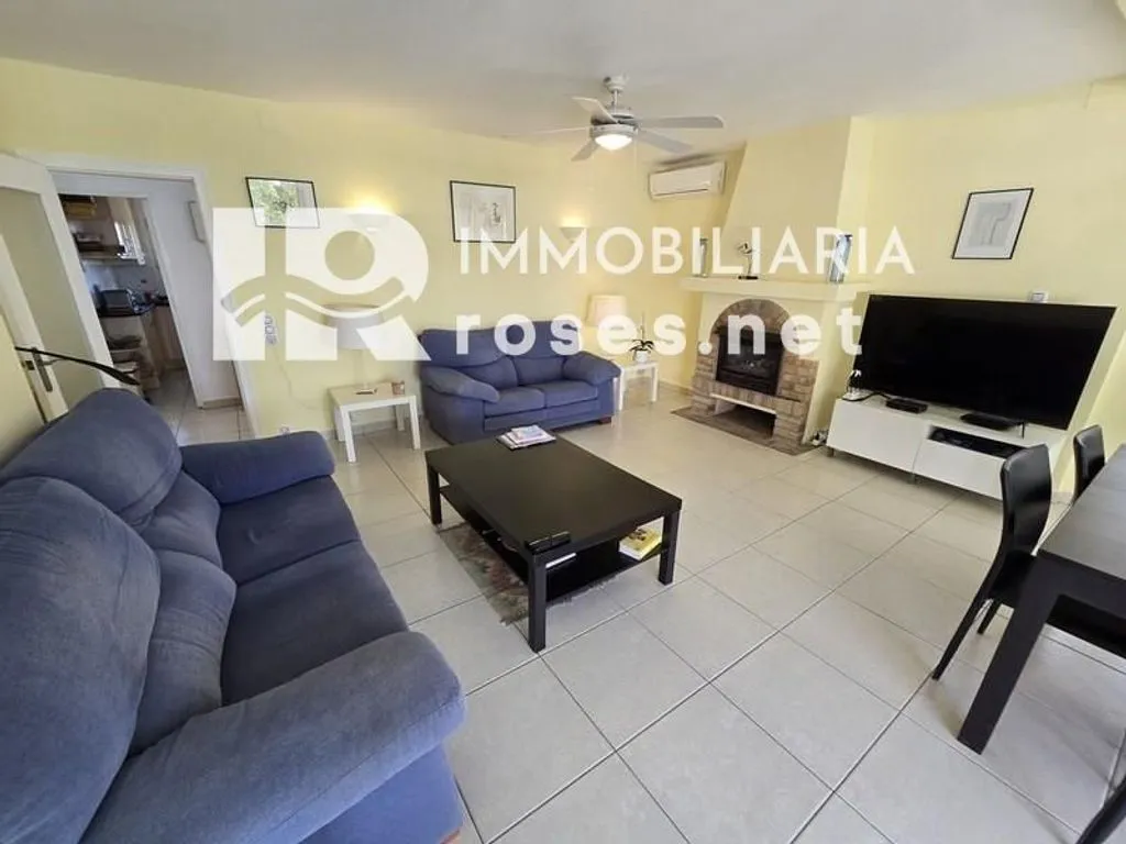 Soggiorno - Mansion with Pool in Empuriabrava