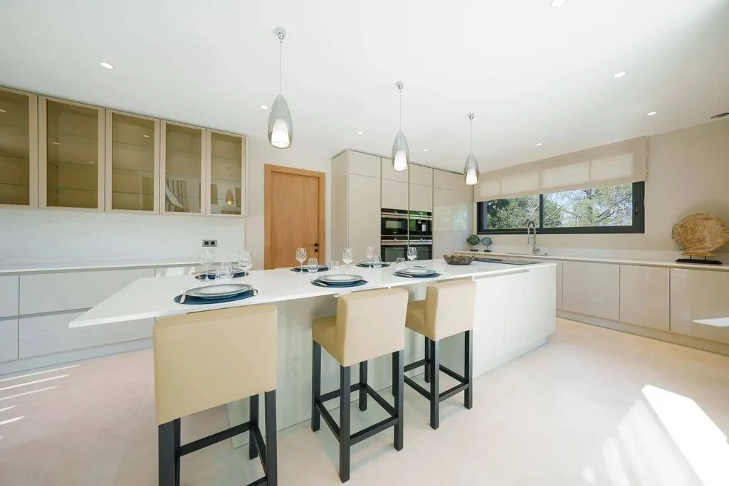 Kitchen - Luxury Villa with Pool in Mougins