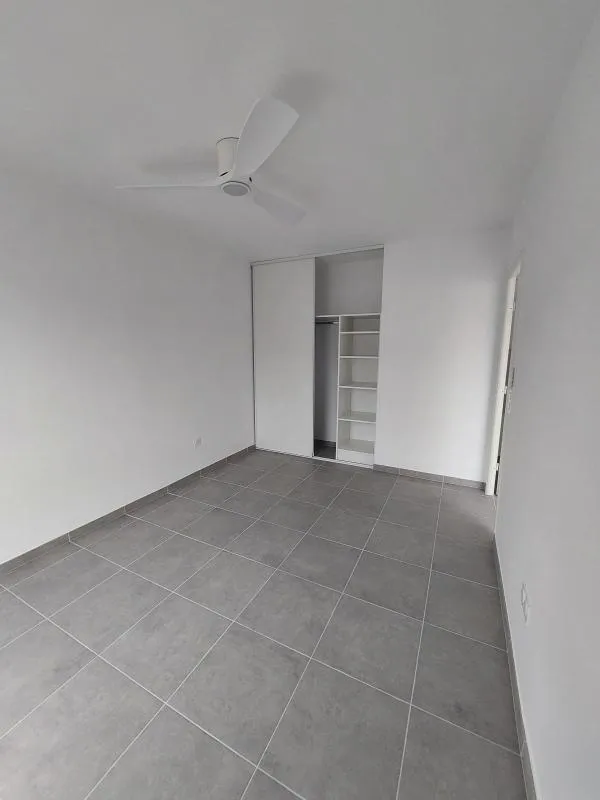 Pièces - Appartement Neuf avec Balcon à Cogolin