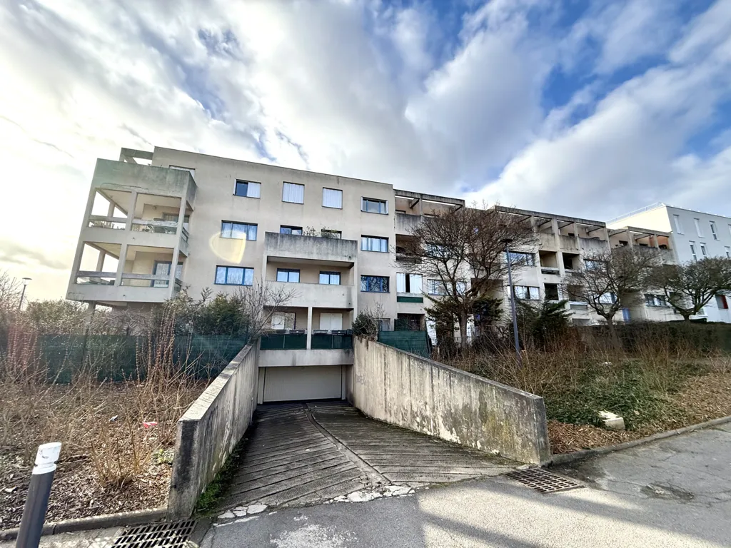 Extérieur - Appartement 4 Pièces avec Garage à Sevran