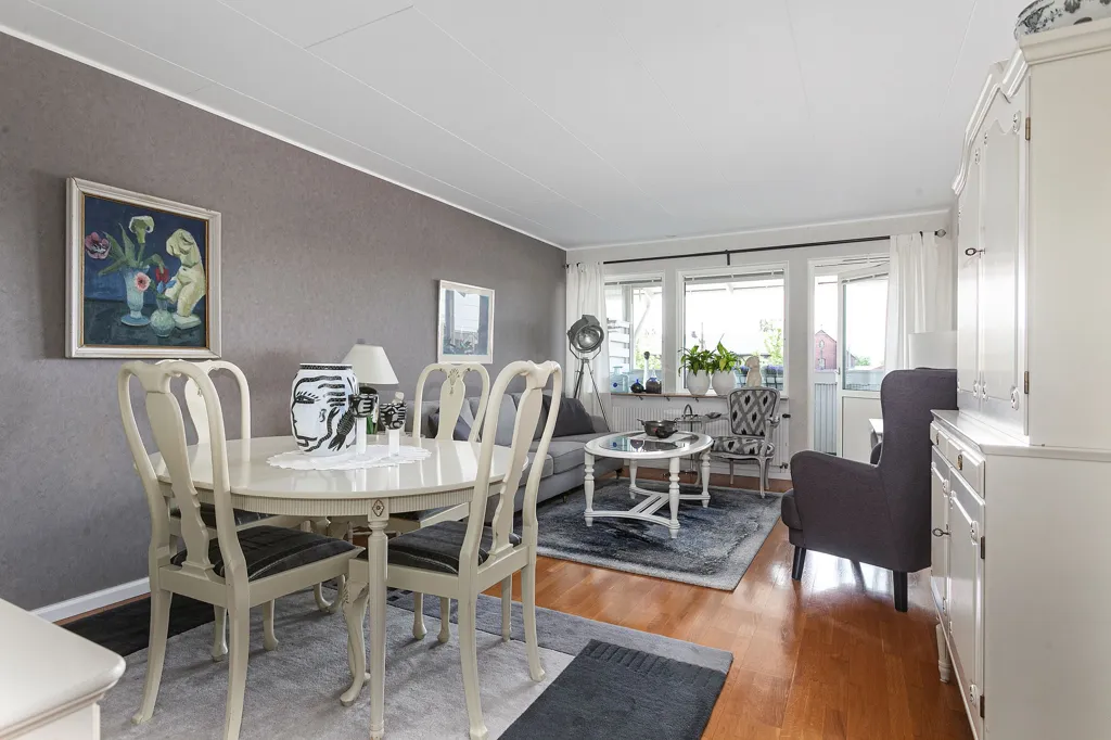 Sala da pranzo - Renovated Flat with South-Facing Balcony in Klippan