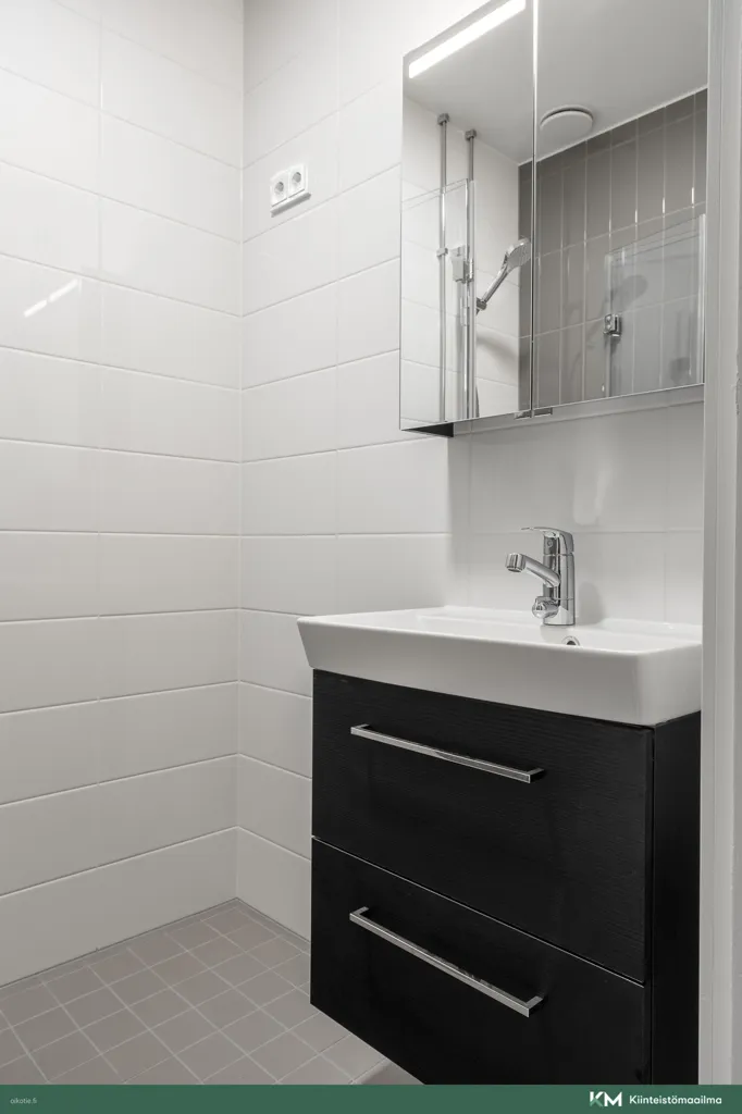 Salles de bain - Modern Studio with Views in Töölö, Helsinki