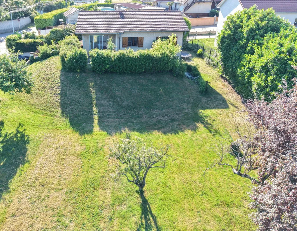 Vista aerea - House with Complete Basement in Grenay