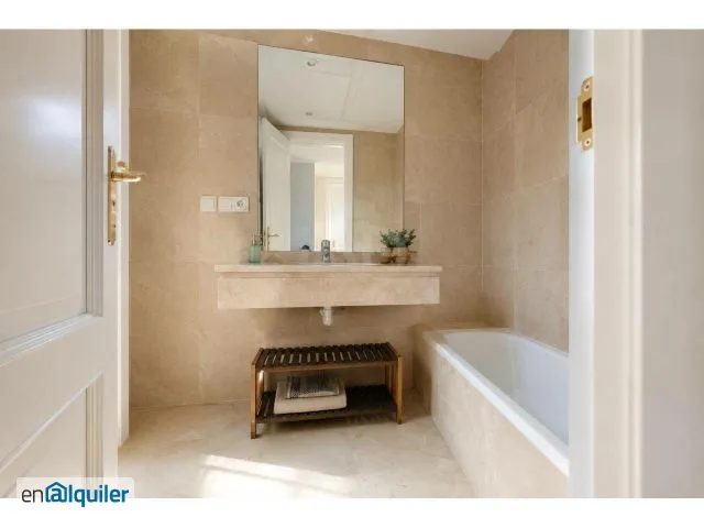 Salles de bain - Duplex Apartment with Sea Views in Marbella