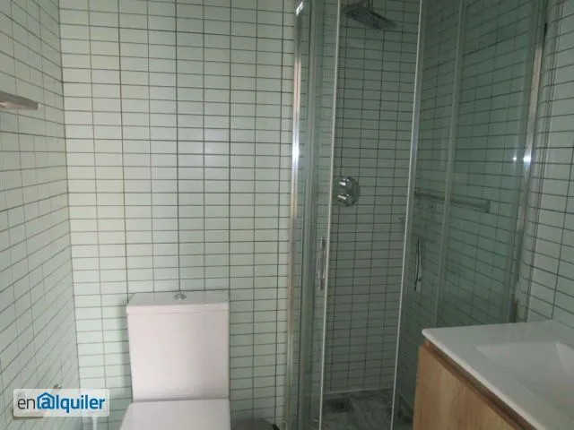 Bathrooms - Modernist Apartment with Balcony in Casco Antiguo