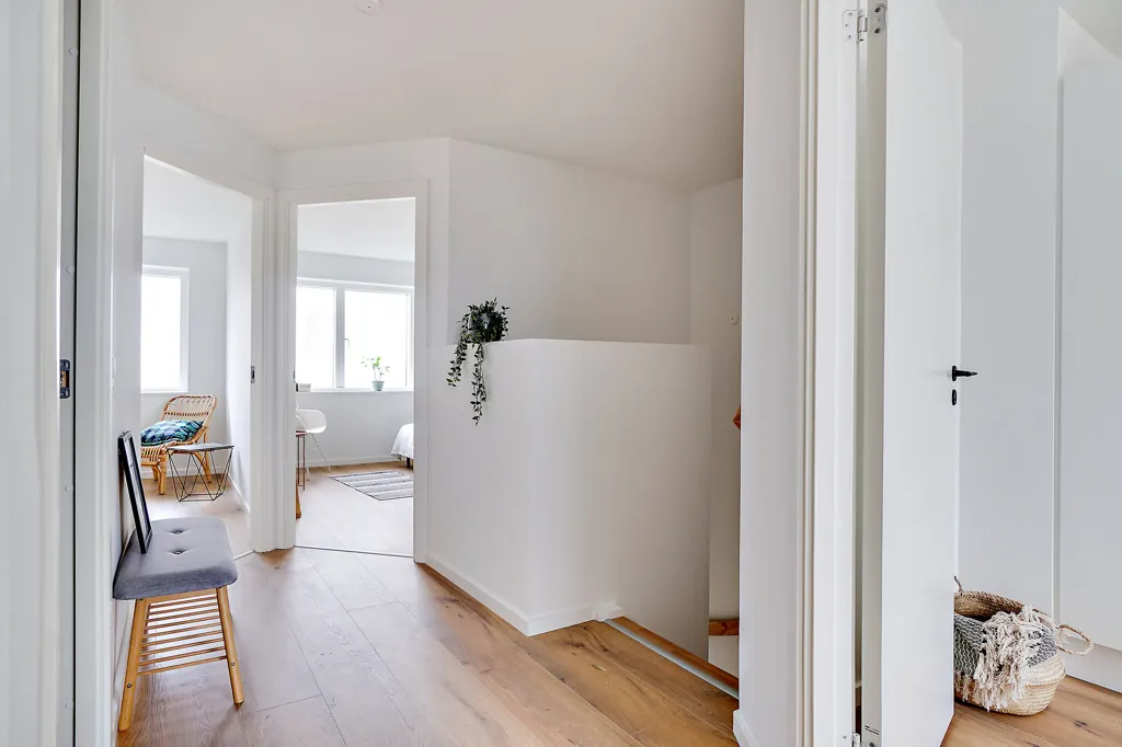 Entrée - Architect-Designed Terrace House in Tune
