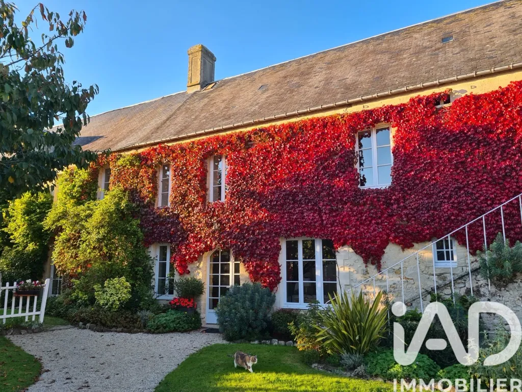 Extérieur - Villa de Luxe avec Jardin à Vaux-sur-Aure