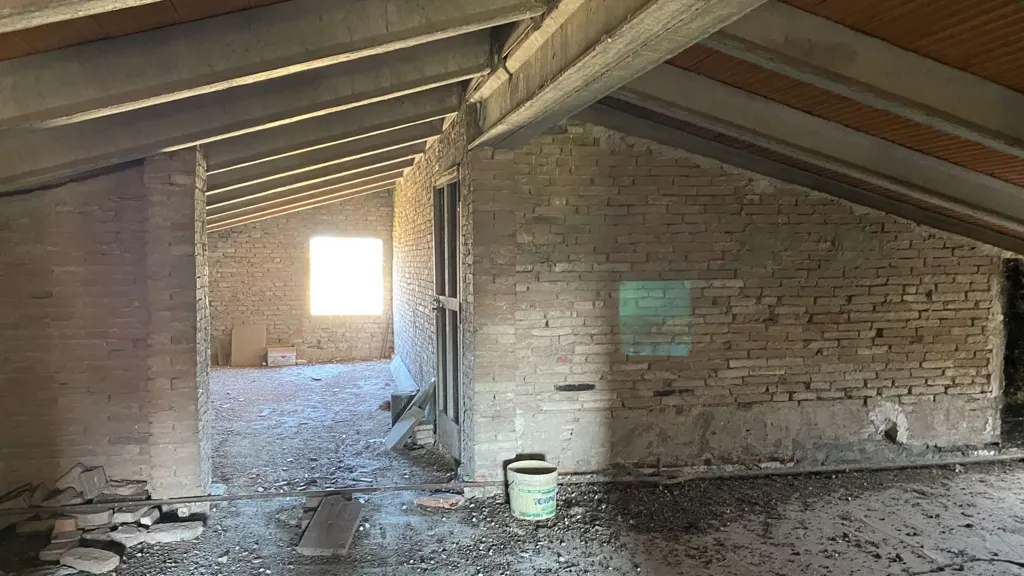 Pièces - Rustic Property with Land in Baggiovara, Modena