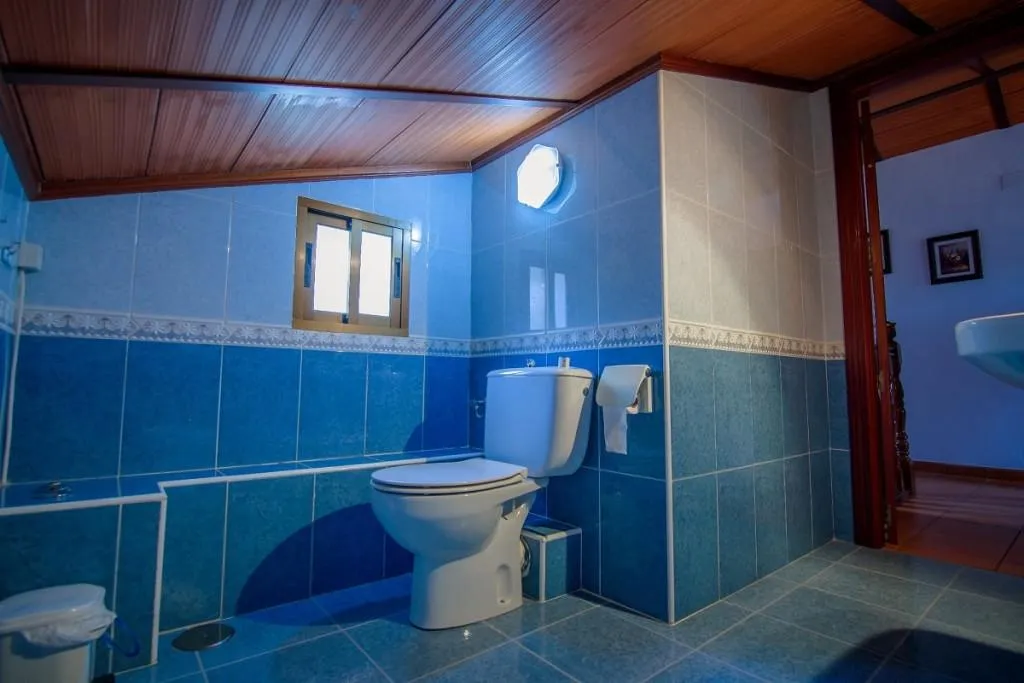 Salles de bain - Villa with Mountain Views near Ronda
