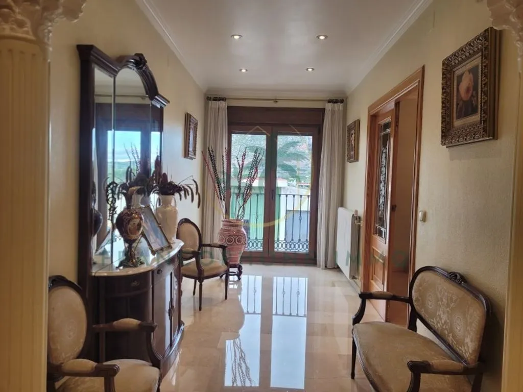 Esik - Townhouse with Private Pool in El Verger
