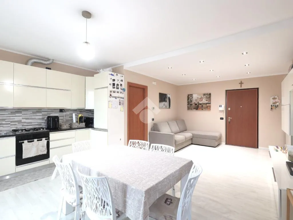 Cuisine - Trilocale with Balcony in Lonato del Garda