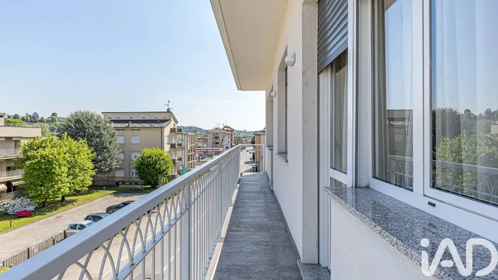 Balcon - Luxury Penthouse with Terraces in Cantù