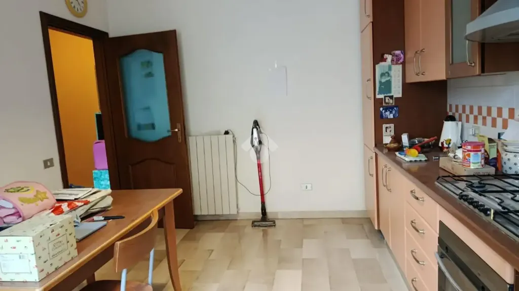 Köök - Three-bedroom Apartment with Balcony in Alatri