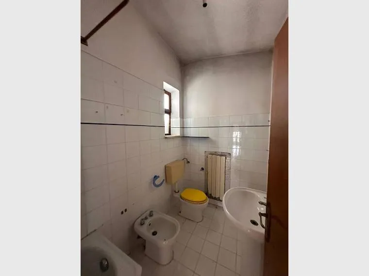 Bagni - Bright Apartment with Panoramic Terrace in Avezzano
