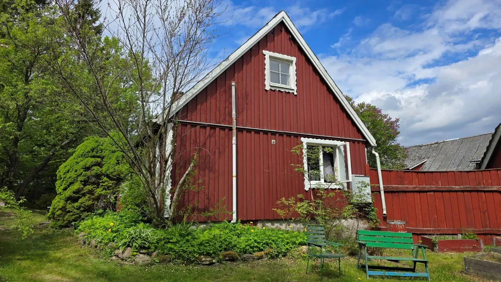 5-toaline maja asukohas Örkelljunga kommun
