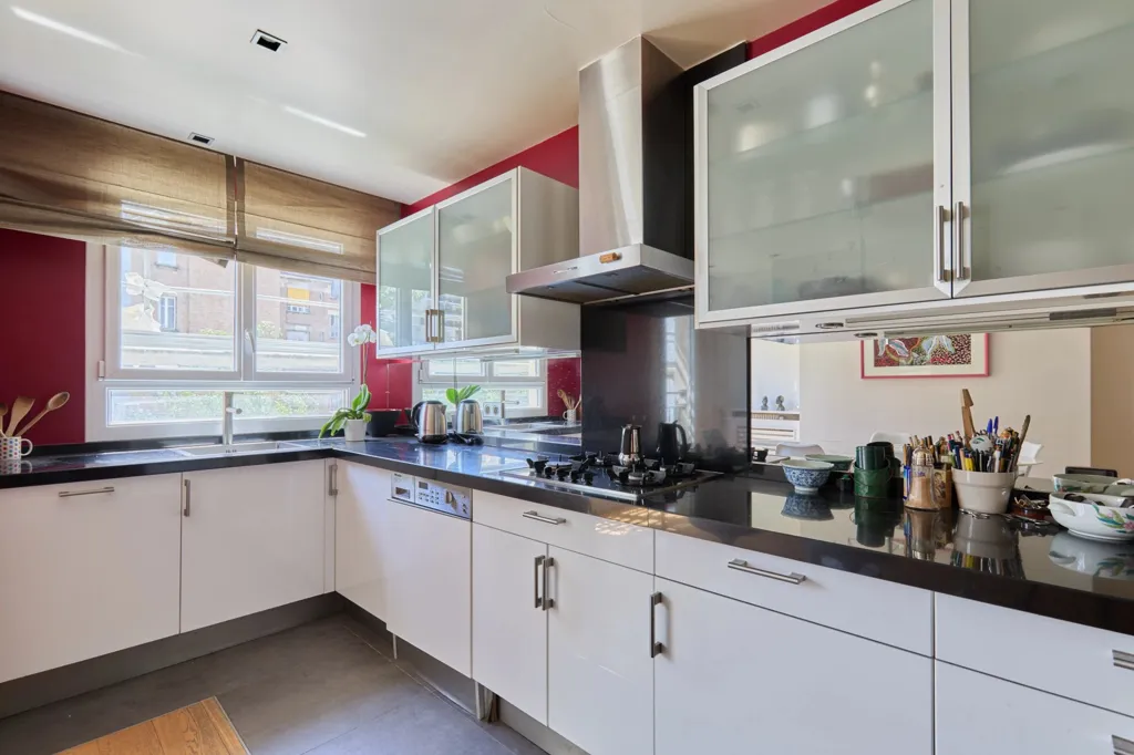 Kitchen - Paris Apartment with Balcony in Passy