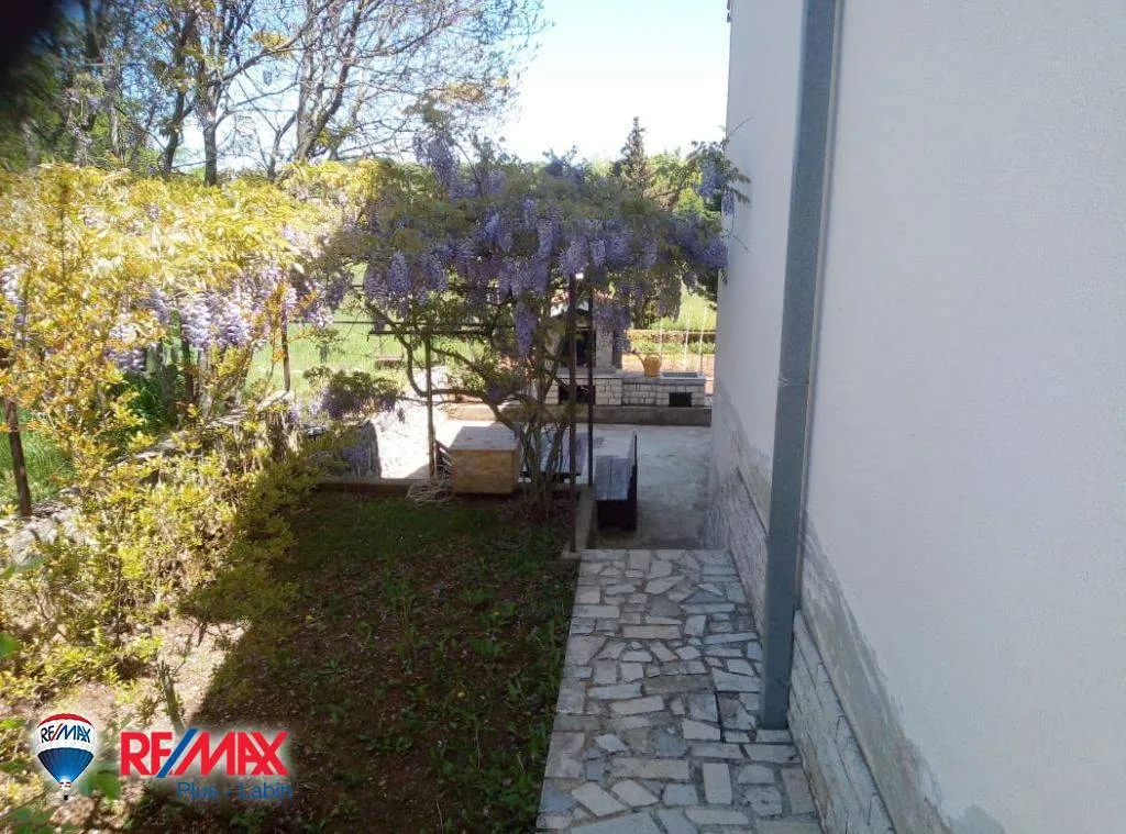 Garden - House with Sea View in Labin