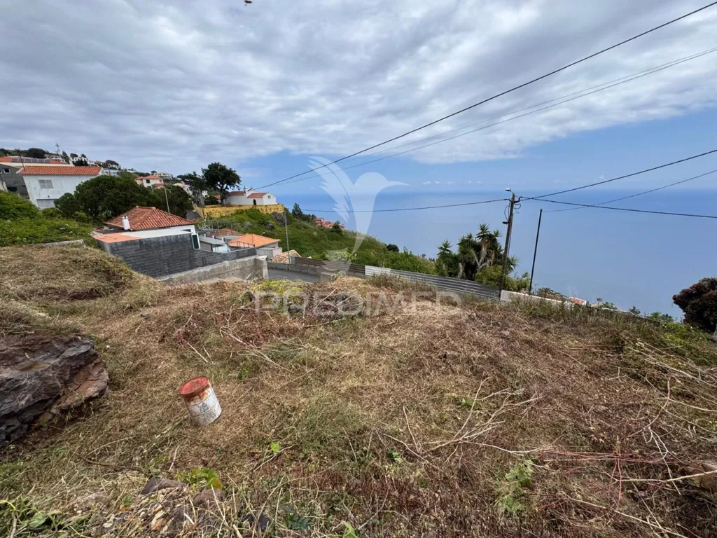 Aed - Sea View Plot in Zona das Neves, Funchal