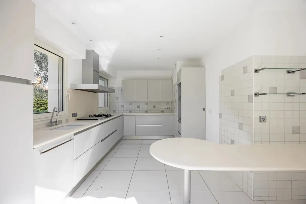 Köök - Modernised Provençal Villa with Sea View in Cannes