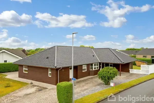 Õhuvaade - Villa with Garden in Bramming