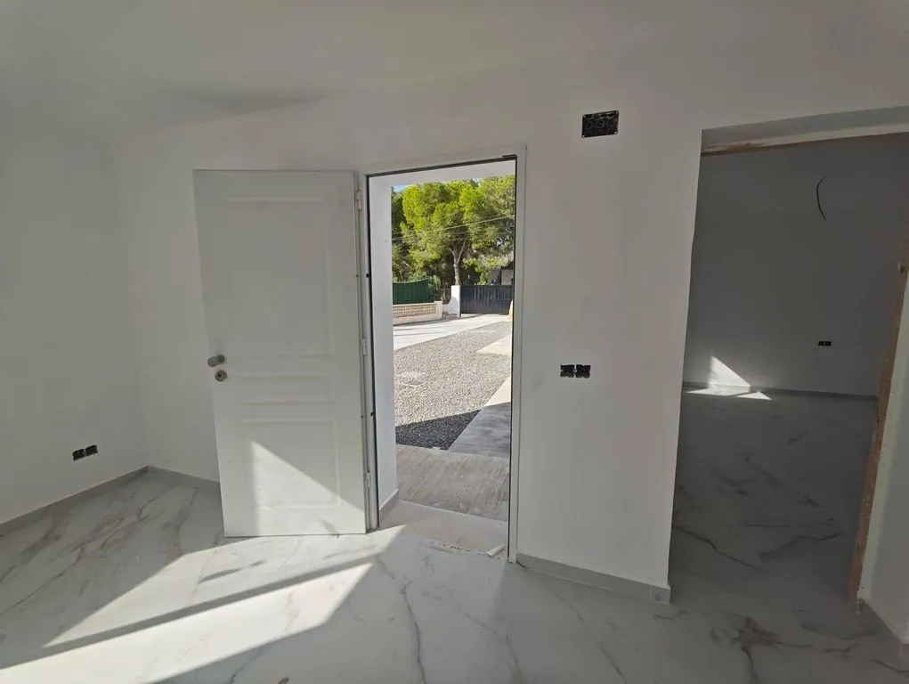 Pièces - Detached House with Pool in Altea