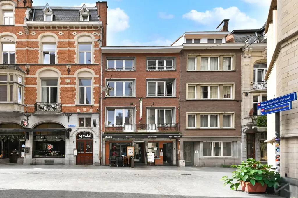 Esterno - Mixed-Use Building with Terrace in Leuven