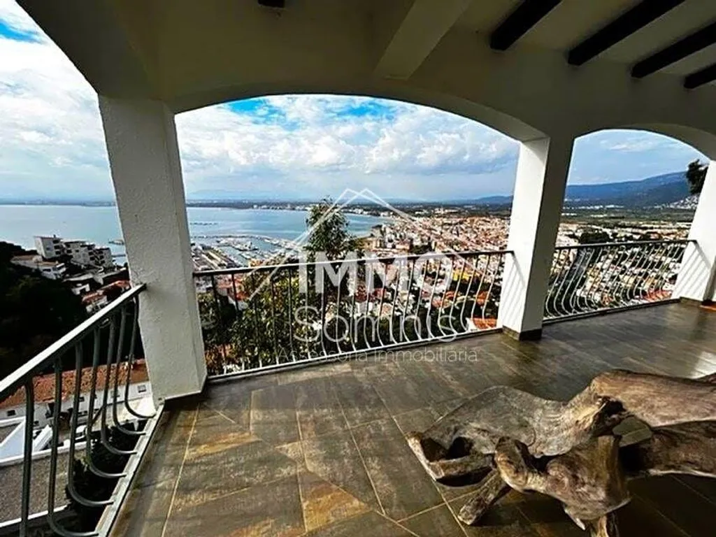 Terrass - Luxury Villa with Bay View in Roses