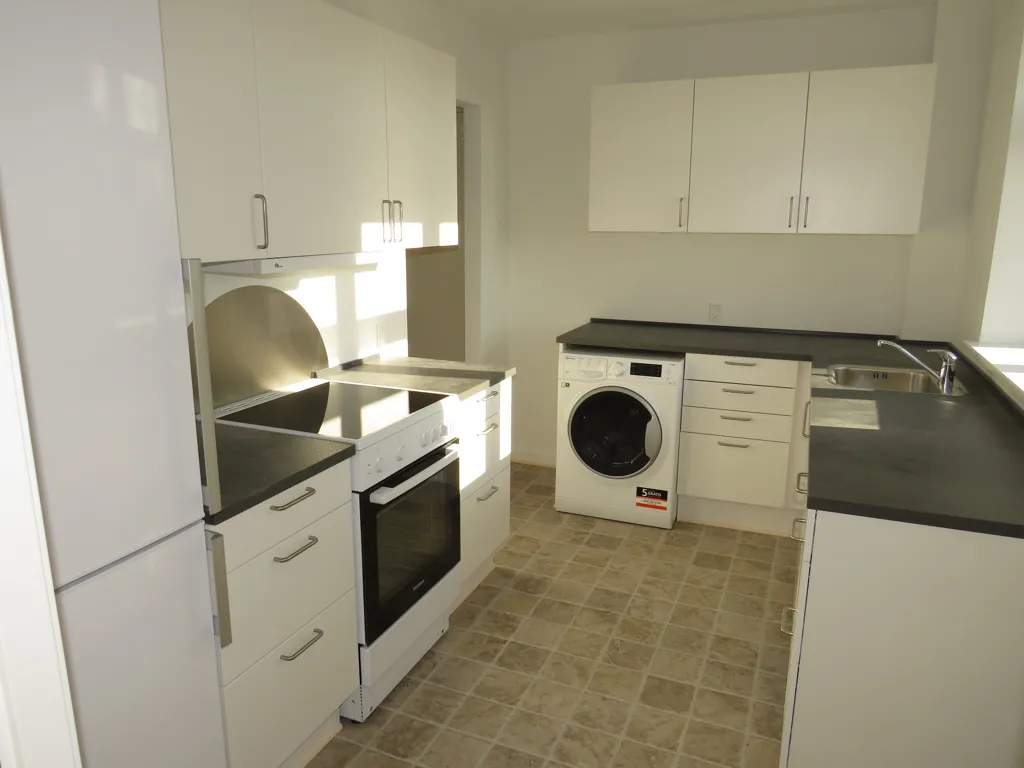 Kitchen - Three-Room Apartment with Parking in Viborg