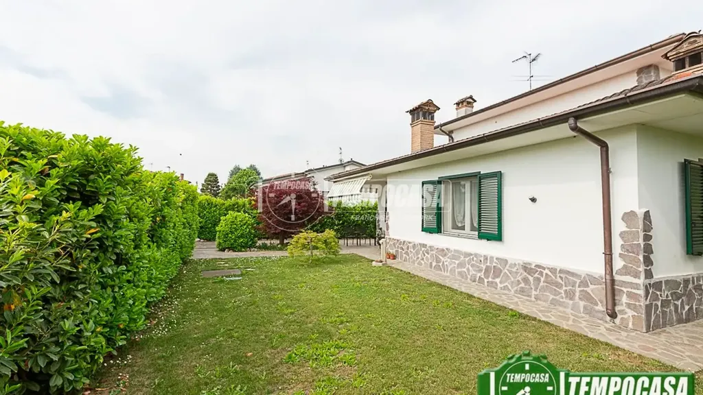 Jardin - Rustic Villa with Solar Panels in Palazzo Pignano
