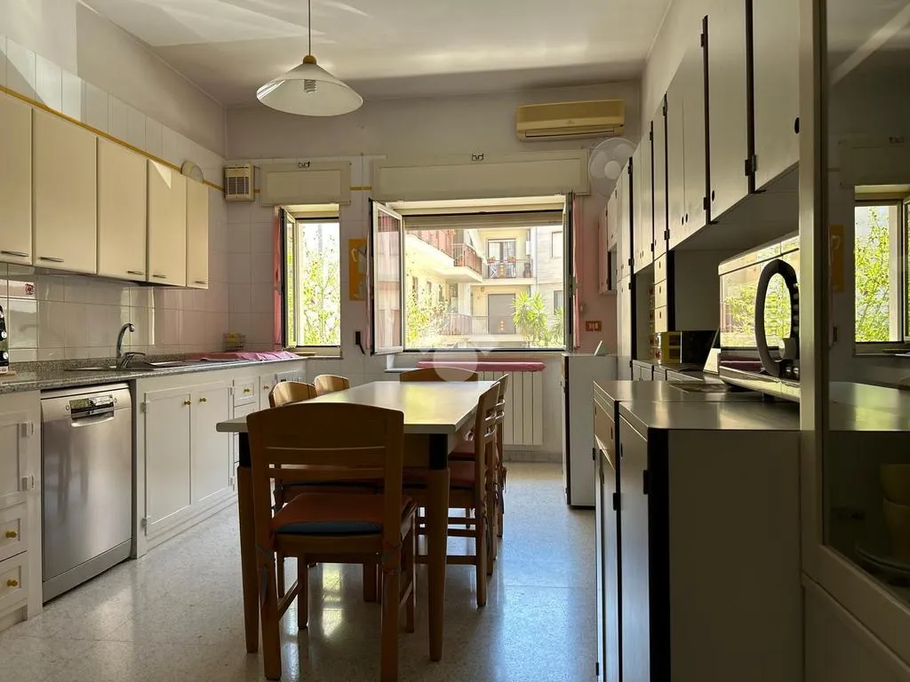 Cucina - Independent Two-Unit Building in Grottaglie