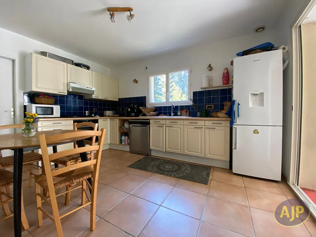 Cuisine - Maison 5 Chambres avec Jardin à Caudéran, Bordeaux
