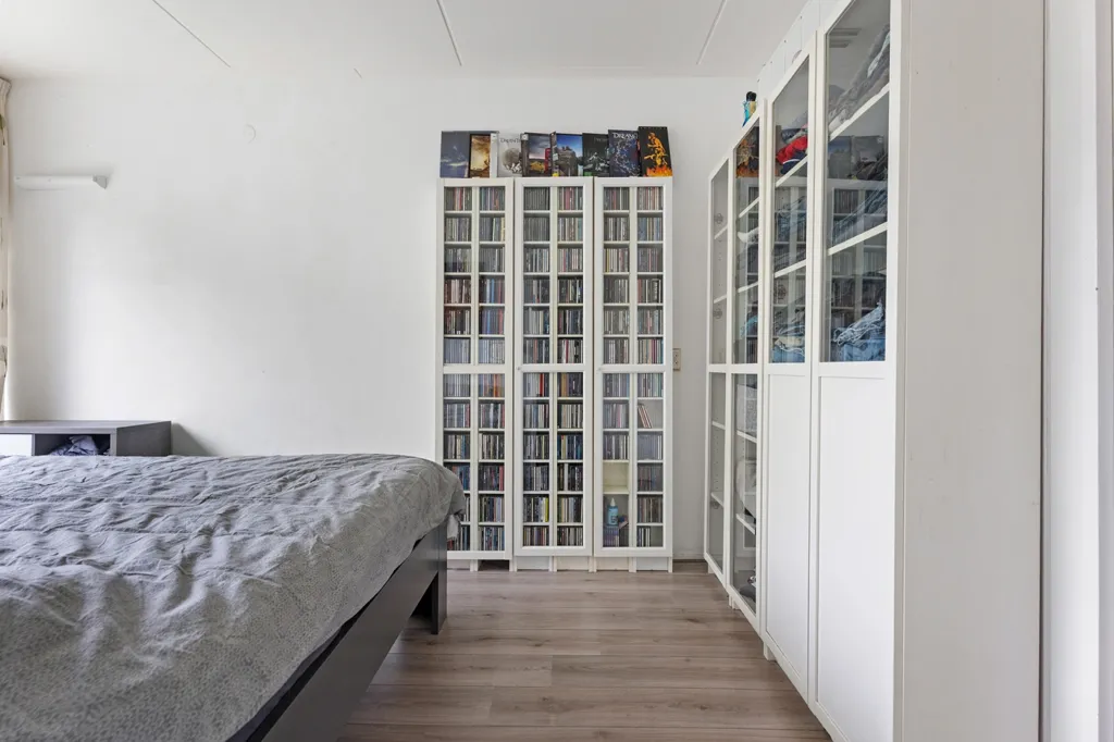 Bedrooms - 3-Bedroom Apartment with Balcony in Assen