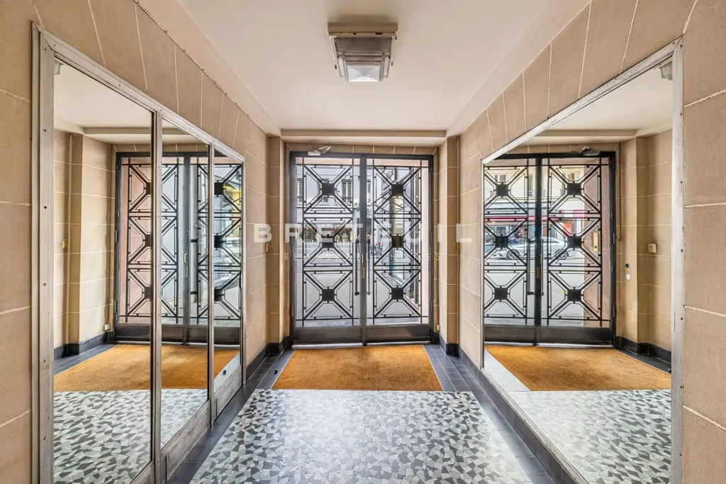 Esik - Art Deco Flat with Courtyard View in Auteuil