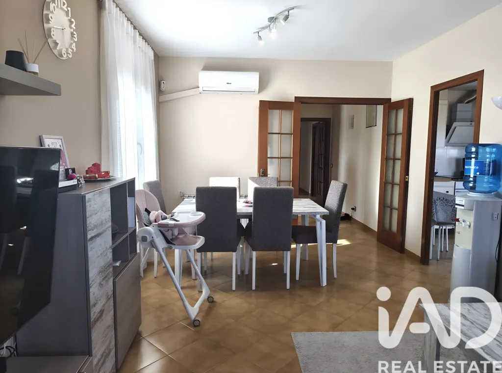 Salle à manger - House with Pool in Nou Vendrell