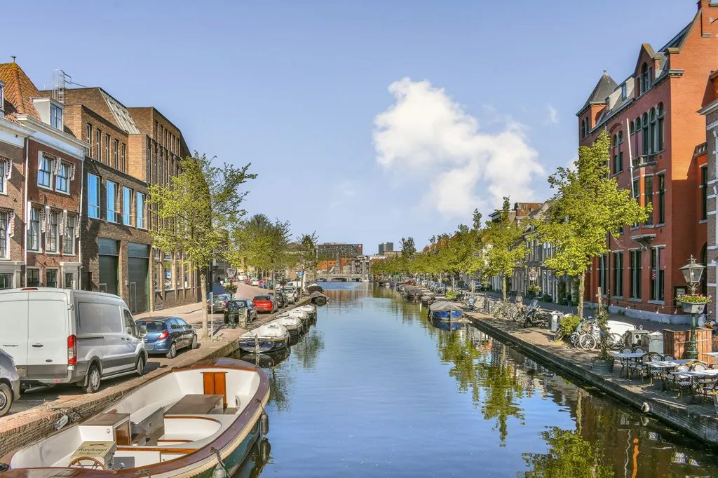 Charming Attic Flat in Leiden's Centre