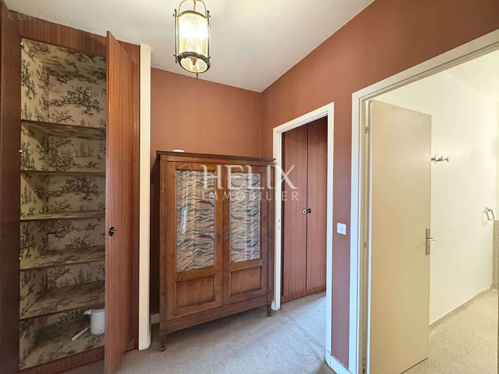 Ingresso - Spacious Apartment with Balcony in Louveciennes