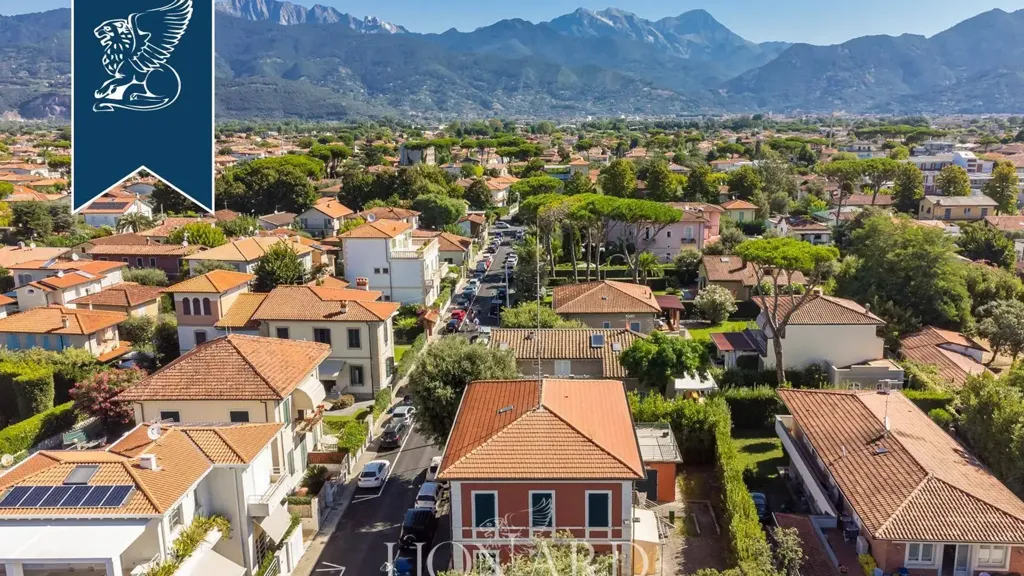 Aerial - Central Villa for Renovation in Forte dei Marmi