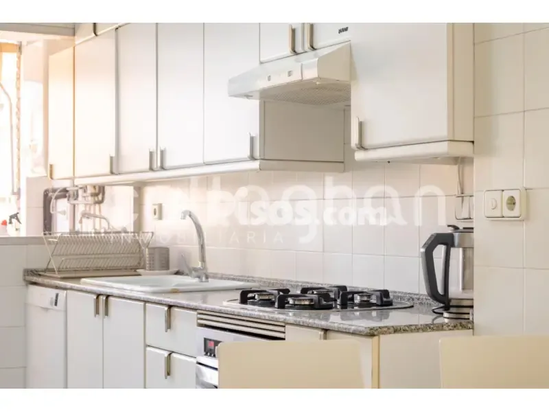 Köök - Apartment with Balcony in Aragón, Valencia