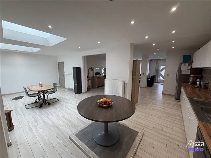 Cucina - 3-Garage Plot in Quiet Street