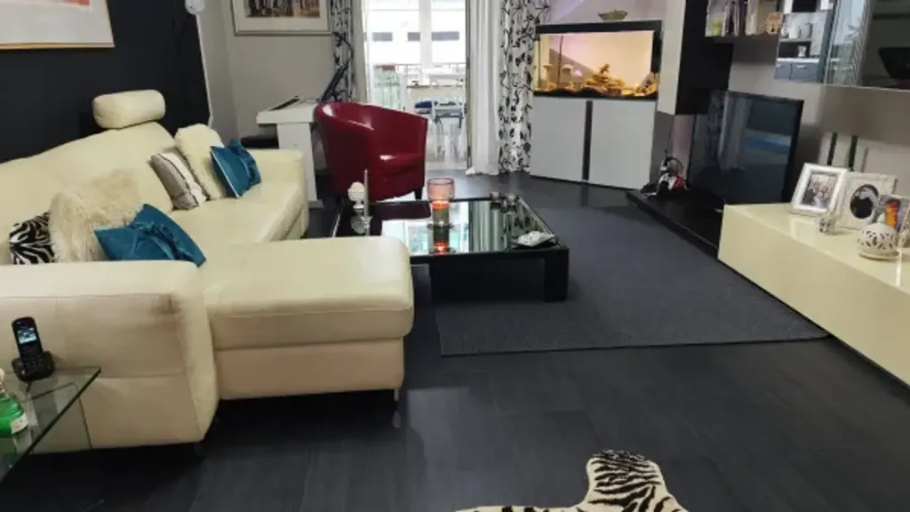 Elutuba - Rearranged Apartment with Balcony in Messina